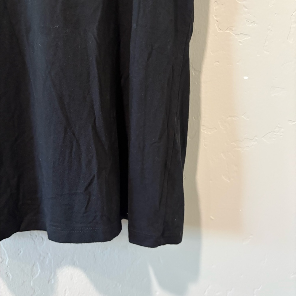 Tahari Black Short Sleeve V-Neck Tee - Picture 4 of 7